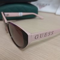 Дамски слънчеви очила Guess с розово, снимка 1 - Слънчеви и диоптрични очила - 44201733