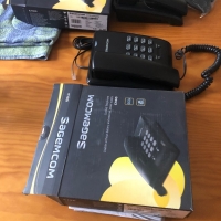 Продавам два нови телефона, снимка 3 - Стационарни телефони и факсове - 36079761