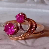 Съветски златен пръстен с рубинчета 583, снимка 1 - Пръстени - 41921218