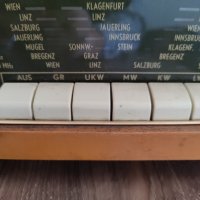 Винтидж 1963г. Лампово Радио Philips Soiree Австрия , снимка 4 - Антикварни и старинни предмети - 44197859