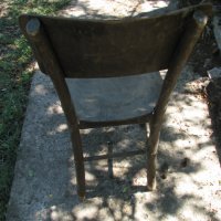 Стар дървен стол, снимка 2 - Антикварни и старинни предмети - 33986229