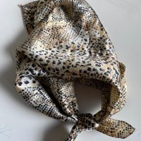 Малък Леопардов шал/ кърпа за глава, снимка 5 - Шалове - 40773186