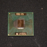 Intel Core Duo Processor T2400 2M Cache, 1.83 GHz, 667 MHz FSB, снимка 1 - Процесори - 36063244