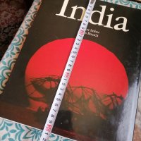 Голяма книга луксозно издание Индия , снимка 3 - Енциклопедии, справочници - 40306617