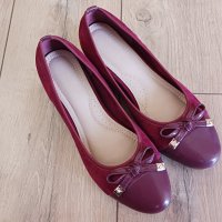 Тъмно червени обувки, стелка 25,5см, снимка 1 - Дамски ежедневни обувки - 41495295