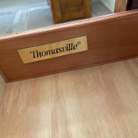 нощни шкафчета Thomasville, снимка 6 - Шкафове - 41684557