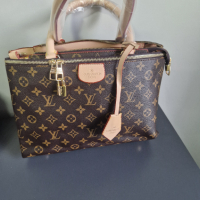  Дамска чанта Louise Vuitton, снимка 1 - Чанти - 44665145