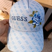 шапки Guess , снимка 3 - Шапки - 44169103