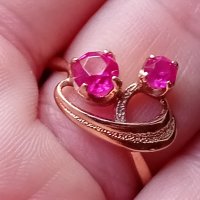 Съветски златен пръстен с рубинчета 583, снимка 5 - Пръстени - 41921218
