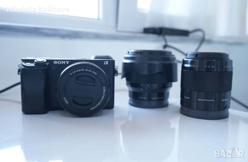 Sony a6400 + 2 обектива + батерии, снимка 1