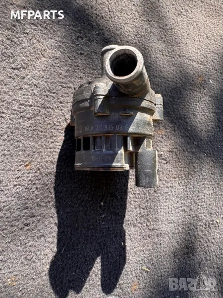 Допълнителна водна помпа за Mercedes E class W211 , снимка 1