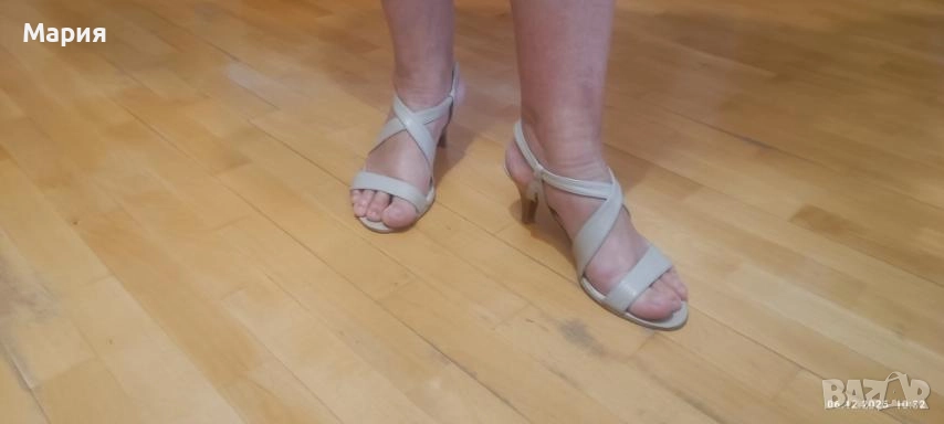 Семпли и елегантни сандали за летните дни, снимка 1