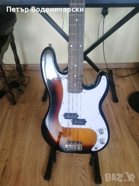 Нова бас китара Rock JAM + калъф За предпочитане лично предаване 14 дни срок за тестване! Изпращам с, снимка 1