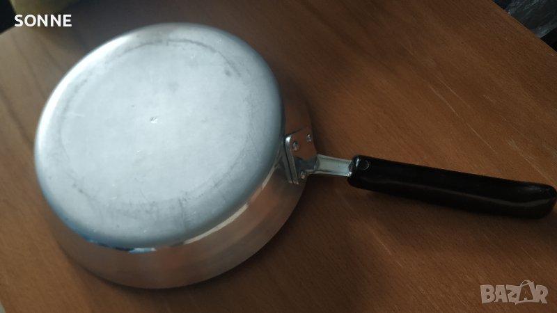 Стар алуминиев тиган, снимка 1