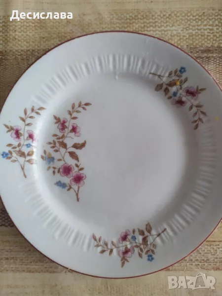 Ретро чинии с красиви цветя , снимка 1