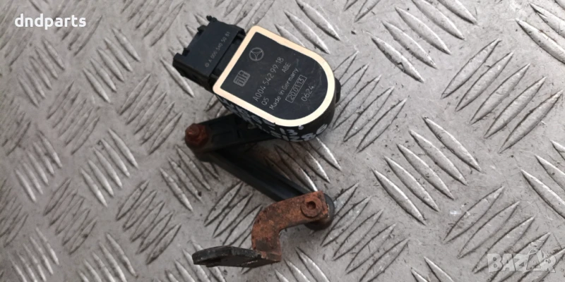 Сензор ниво Mercedes ML W166 2013г.(заден десен) A0045429918 , снимка 1