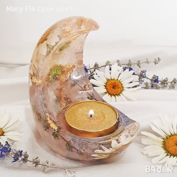 Лунен магически свещник с маргаритки и лавандула в епоксидна смола, снимка 1