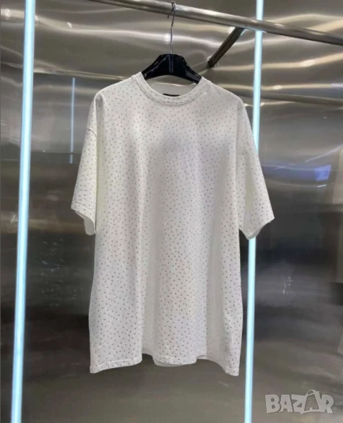 тениска с камъни, снимка 1