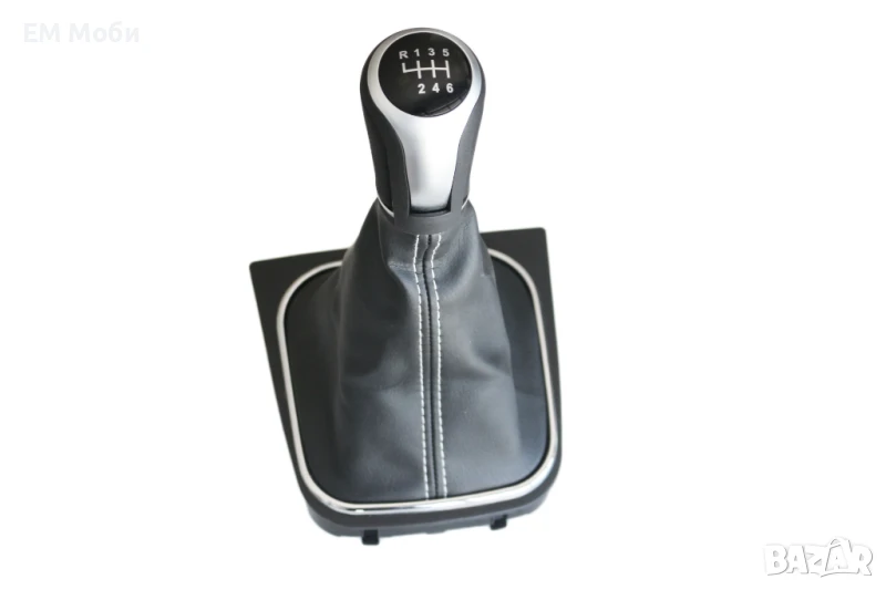 Кожена топка за скоростен лост с маншон и рамка за VW GOLF 5 V 6 VI PLUS JETTA 6 скорости, снимка 1