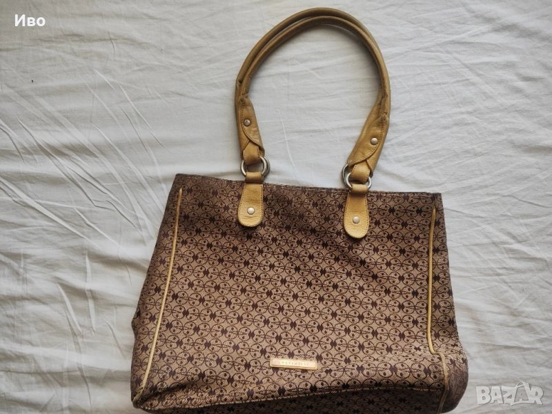 Елегантна дамска чанта - Чистак ,без абсолютно никакви забележки, снимка 1