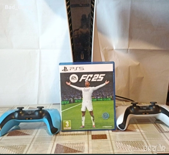 Ps5 Standard + два джойстика + Ea fc 25 отлично състояние, снимка 1