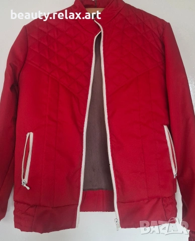 Дамско спортно яке , снимка 2 - Якета - 53688471