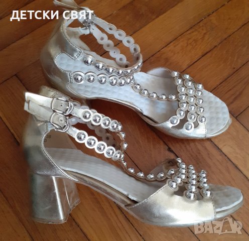 Дамски сандали с ток , снимка 1 - Дамски обувки на ток - 41952864