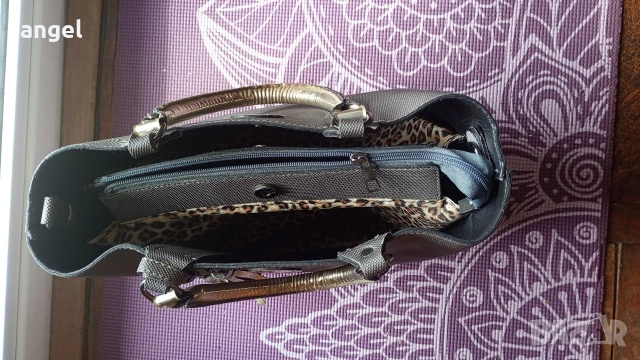 дамска чанта, снимка 2 - Чанти - 53856406