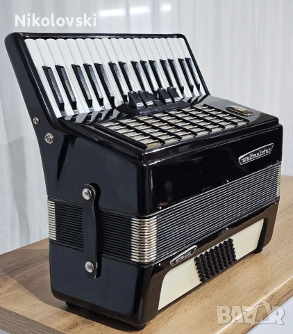 Акордеон Weltmeister Stella , снимка 3 - Акордеони - 53409755