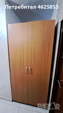 Двукрилен гардероб