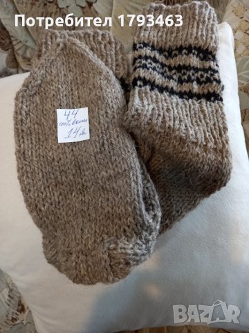 Ръчно плетени мъжки чорапи от вълна размер 44, снимка 2 - Мъжки чорапи - 44458647
