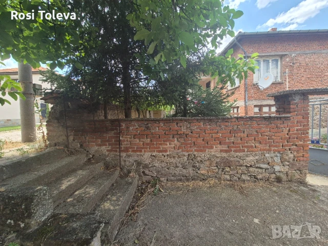 Къща с дворно място в с.Бисер, снимка 2 - Къщи - 51000115