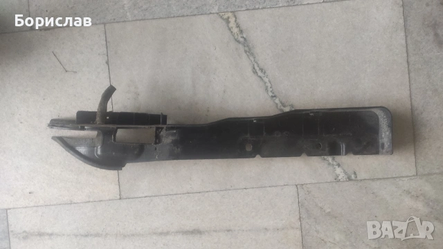 Продавам лайсна за Форд Фокус 2 , снимка 2 - Аксесоари и консумативи - 53826590