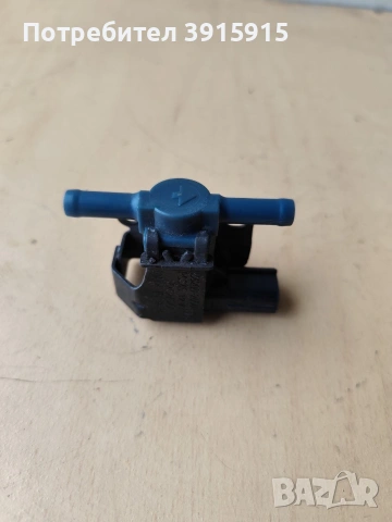 Вакуум клапан от Honda jazz , снимка 2 - Части - 53059669