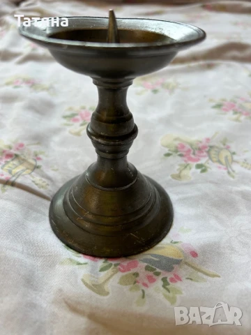 Свещник от калай винтидж, снимка 2 - Декорация за дома - 50591524