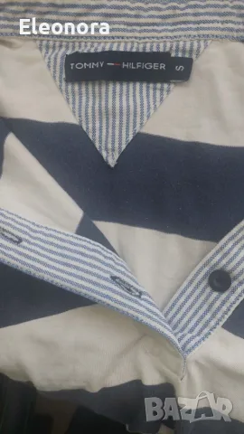 Оригинална Дамска Поло Тениска Tommy Hilfiger Размер S, снимка 2 - Тениски - 55753271