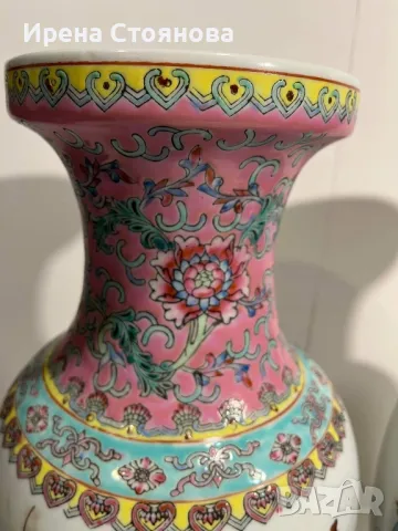 Двойка големи, китайски, порцеланови вази Qianlong Famille Rose Mandarin, снимка 3 - Колекции - 48238430