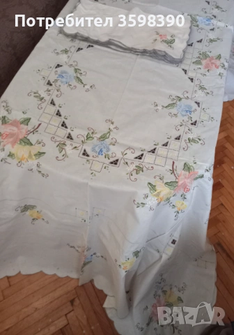 Памучна покривка с бродерия 260×170 см., 12 салфетки , снимка 2 - Покривки за маси - 53848323