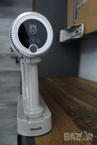 Вертикална БЕЗКАБЕЛНА  прахосмукачка PHILIPS 2000 - XC2012 , снимка 5 - Прахосмукачки - 55825853