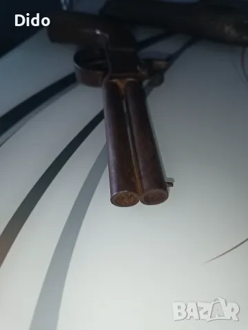 Стар Револвер двуцевка., снимка 3 - Антикварни и старинни предмети - 49020403