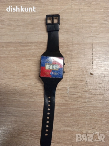 Стар китайски часовник"Yitong" (1991г), снимка 11 - Антикварни и старинни предмети - 51472096