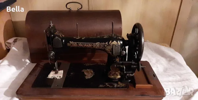 Науман шевна работеща машина