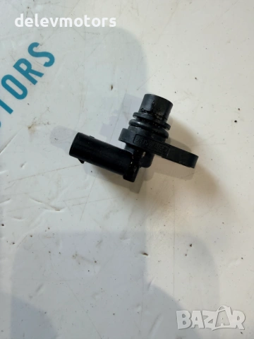 A2709050400 / 0232103125 датчик разпределителен вал от Mercedes GLA 180 X156, двигател 270910 