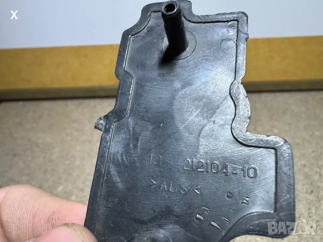 Задна Емблема 1.7 ЛАДА НИВА ОРИГИНАЛНА НОВА 212104-10, снимка 2 - Части - 49114339