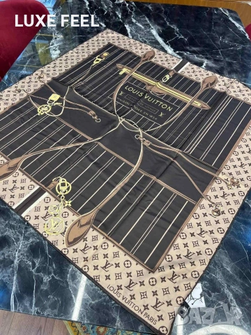 Дамски Шалове - Коприна ⚜️ Louis Vuitton 