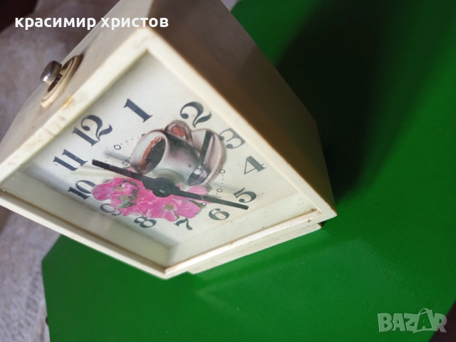Стар механичен будилник, снимка 3 - Други - 52242343