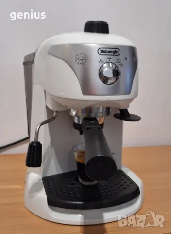 Кафемашина Делонги Delonghi ec221 w, снимка 2 - Кафемашини - 55990267
