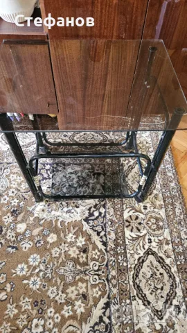 Продавам стъкленна масичка., снимка 1