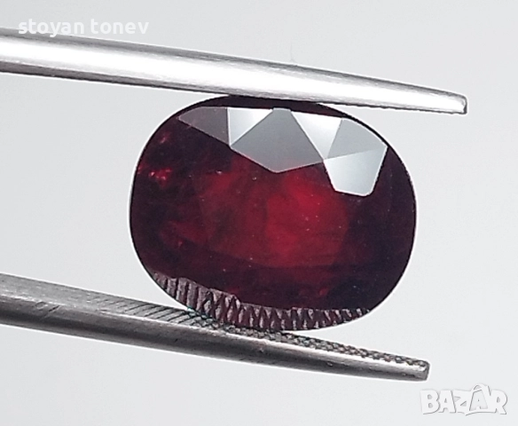Класен тъмно червен естествен рубин с рядък 5.24кт.! Сертифициран! Нов!, снимка 10 - Други - 47476987