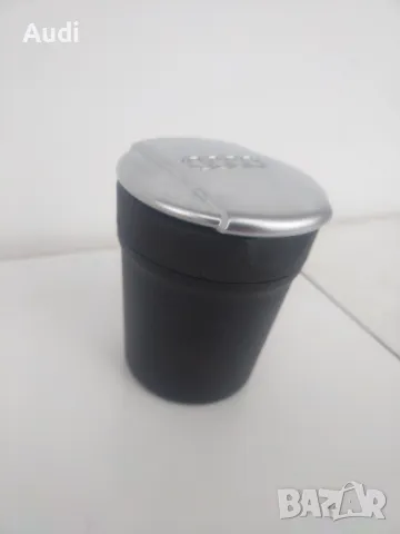Oригинален хромиран пепелник тип чаша. Подходящ за следните модели  AUDI A3 A4 A5 A6 A7 A8 Q3 Q5 Ори, снимка 6 - Аксесоари и консумативи - 49699943